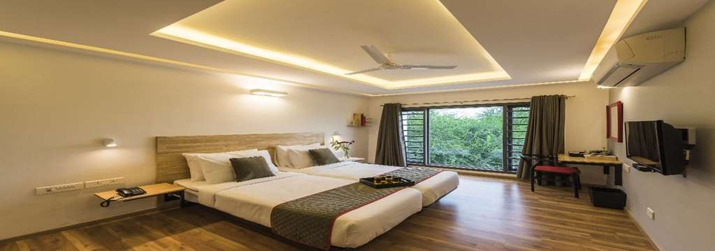 Oyo Townhouse 014 Mg Road Bangalore Room photo